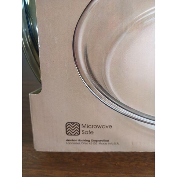 NEW Vintage Anchor Hocking Ovenware 1060 AMBER Glass 9 inch Pie Plate Pan USA - Picture 2 of 8